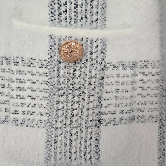 Super Soft Laura Plus Plaid Print Button Cardigan - Picture 3 of 7